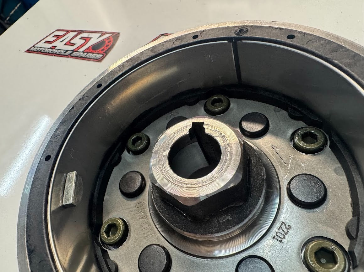 Suzuki VL 1500 Intruder 1998-2004 Magneto Rotor Flywheel OEM Genuine 32102-10F00