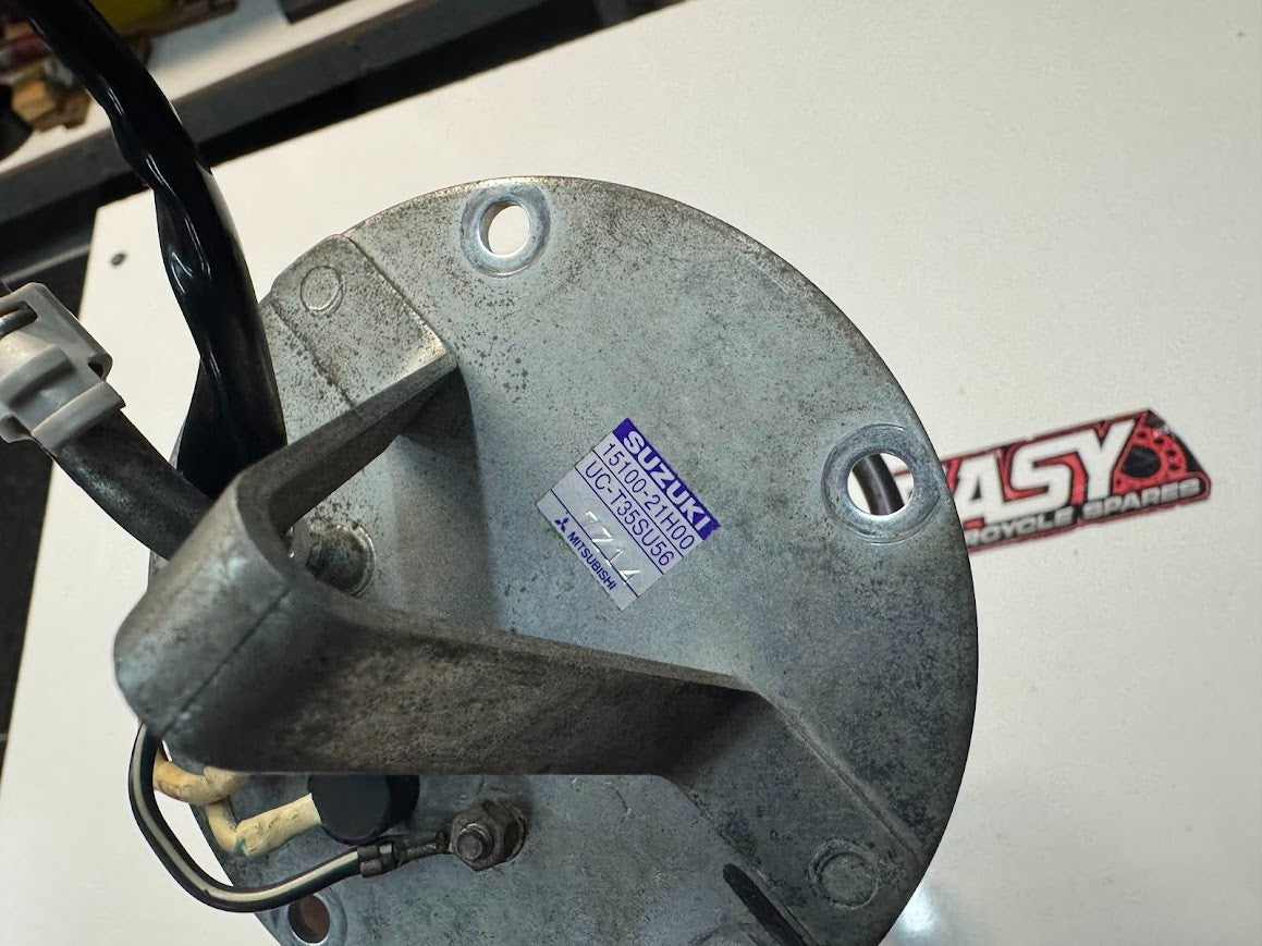 Suzuki GSXR 1000 2007-2008 Fuel Pump Assembly OEM Genuine 15100-21H01