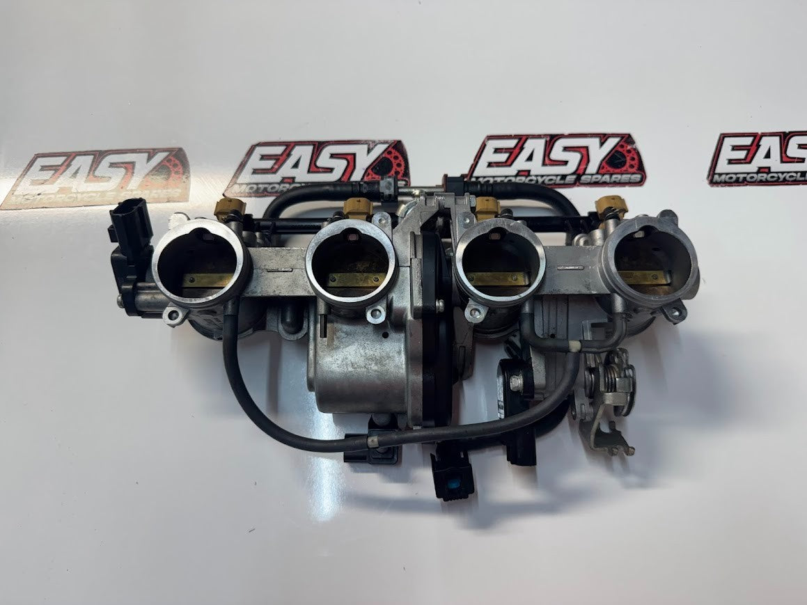 Yamaha YZF R1 2015-2016 Throttle Bodies Injectors TPS OEM Genuine 2CR-13750-00
