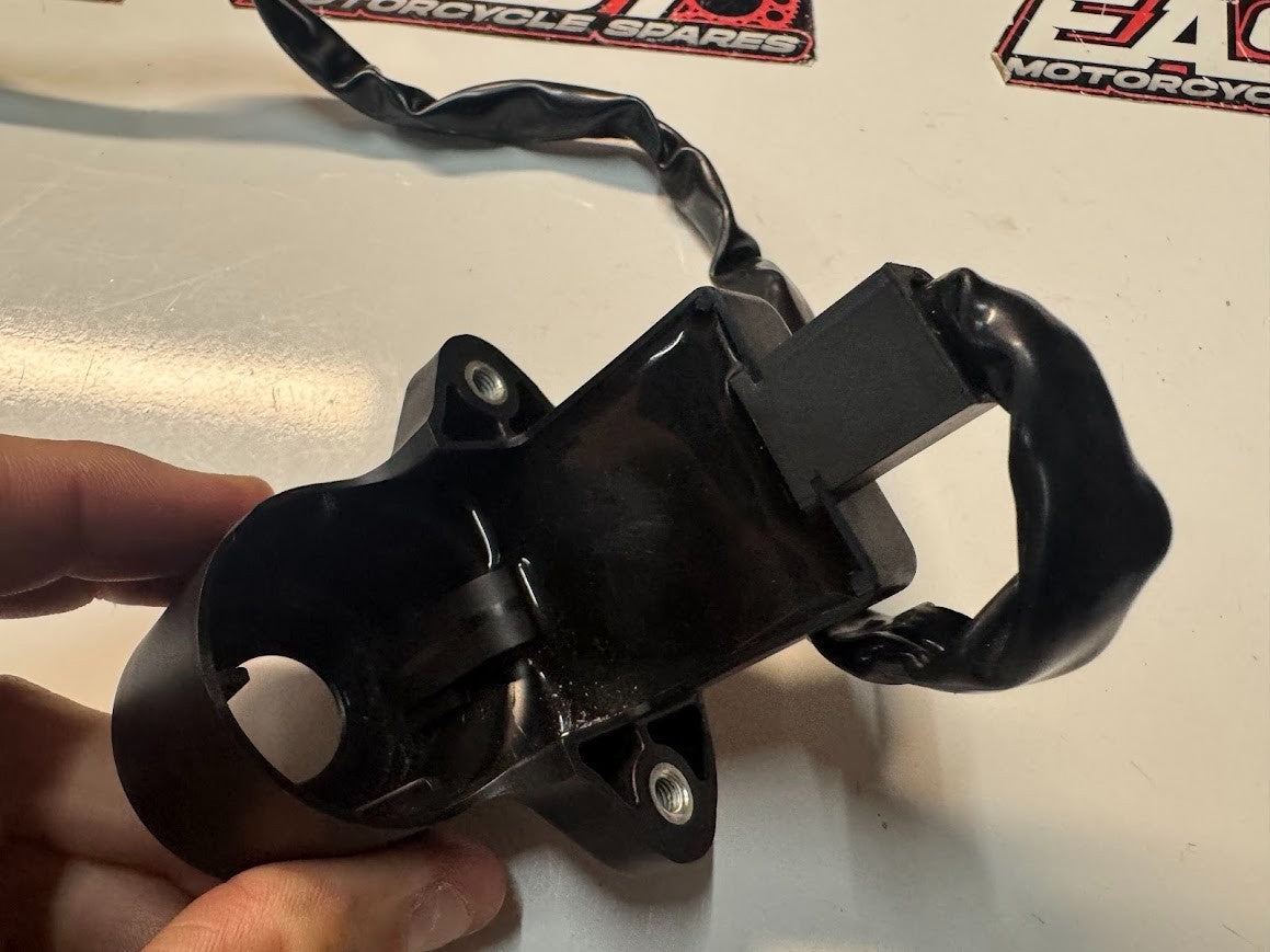 Yamaha YZF R7 2022-2025 Immobiliser Antenna Unit OEM Genuine BEB-8255P-01