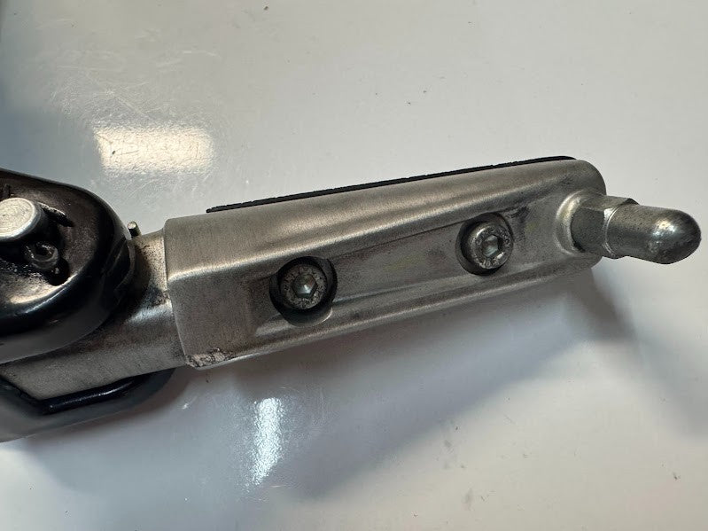 Royal Enfield Interceptor 650 2022 RH Foot Peg Bracket OEM 148627D Euro 5