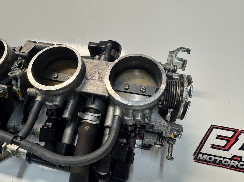 Suzuki GSXR 1000 2007-2008 Throttle Bodies Injectors TPS OEM Genuine 13406-21H02