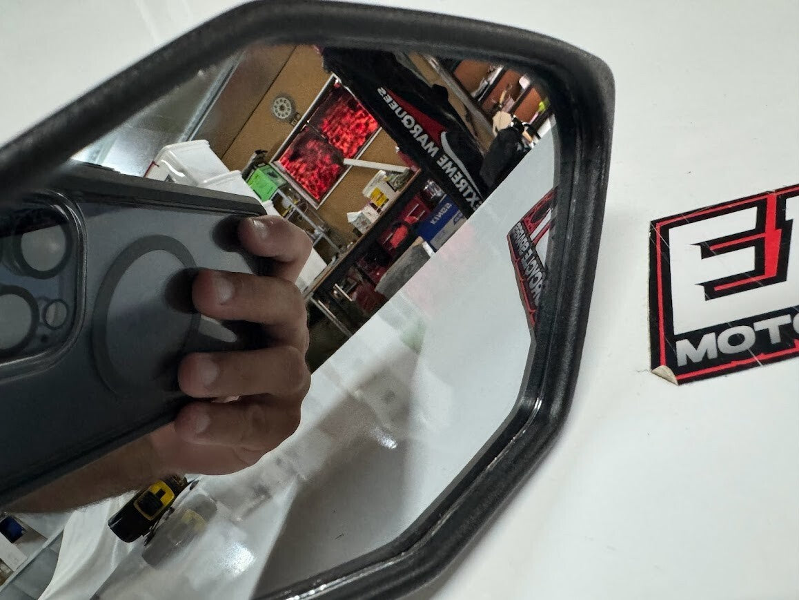 RH Mirror Kawasaki Z900 17-24 2018 56001-0300