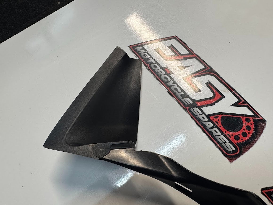 RH Inner Middle Cowl Honda CBR 1000 RR 2012-2016 OEM Genuine 64370-MGP-D010