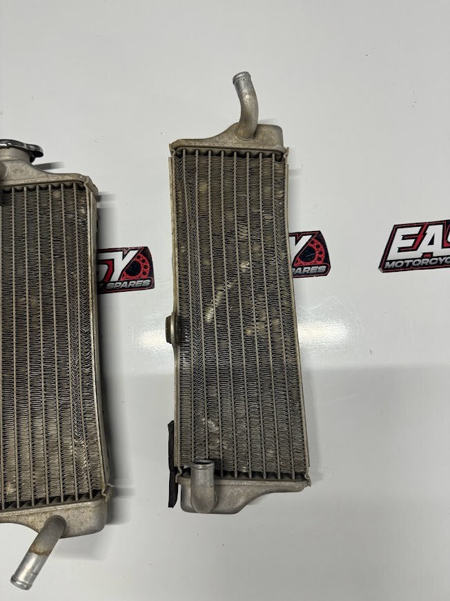 Radiators Husqvarna TC 250 2004