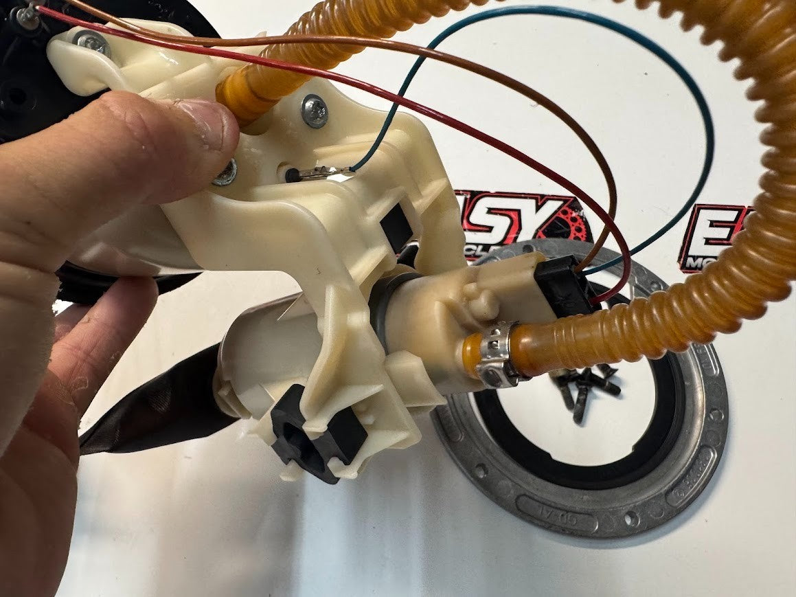 BMW S1000RR 2016 Fuel Pump Assembly Complete OEM Genuine K46 16147718349