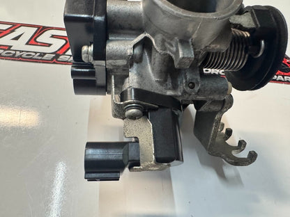 Yamaha YZF R15 2015-2018 Throttle Body OEM Genuine B12-E3750-00