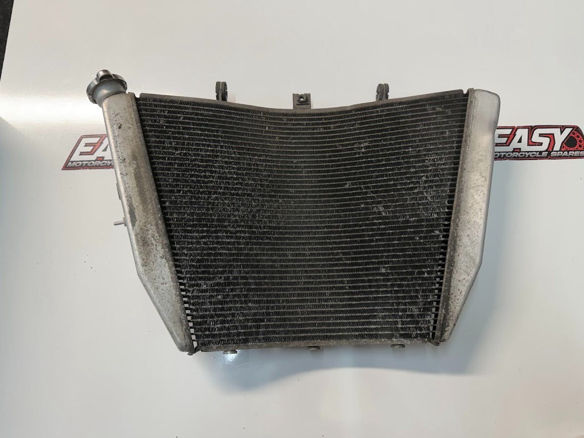Radiator Cooling Suzuki GSXR 1000 2005-2006 OEM 17710-41G00