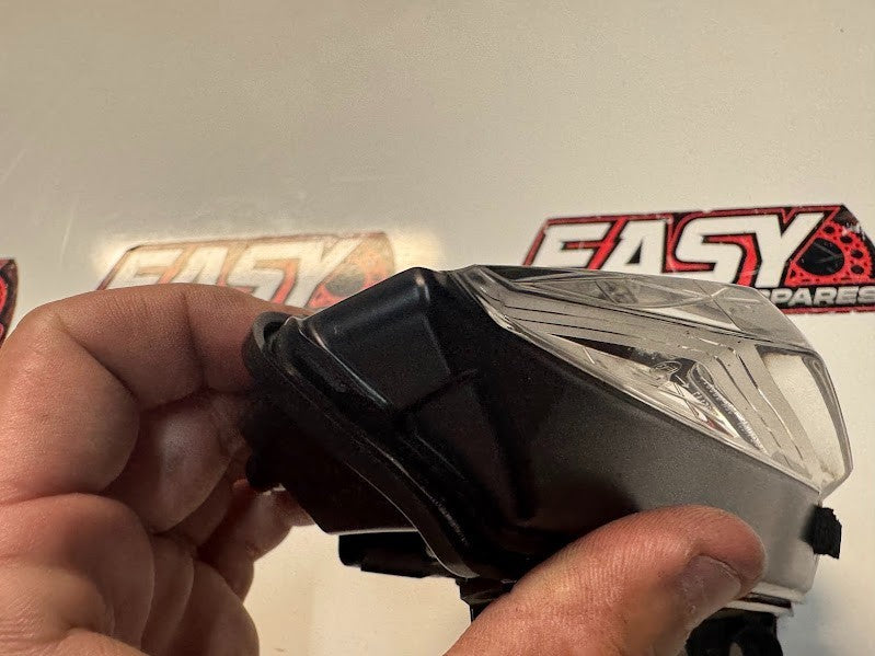 Yamaha YZF R1 2020-2025 RH Pilot Light OEM Genuine B3L-84302-00