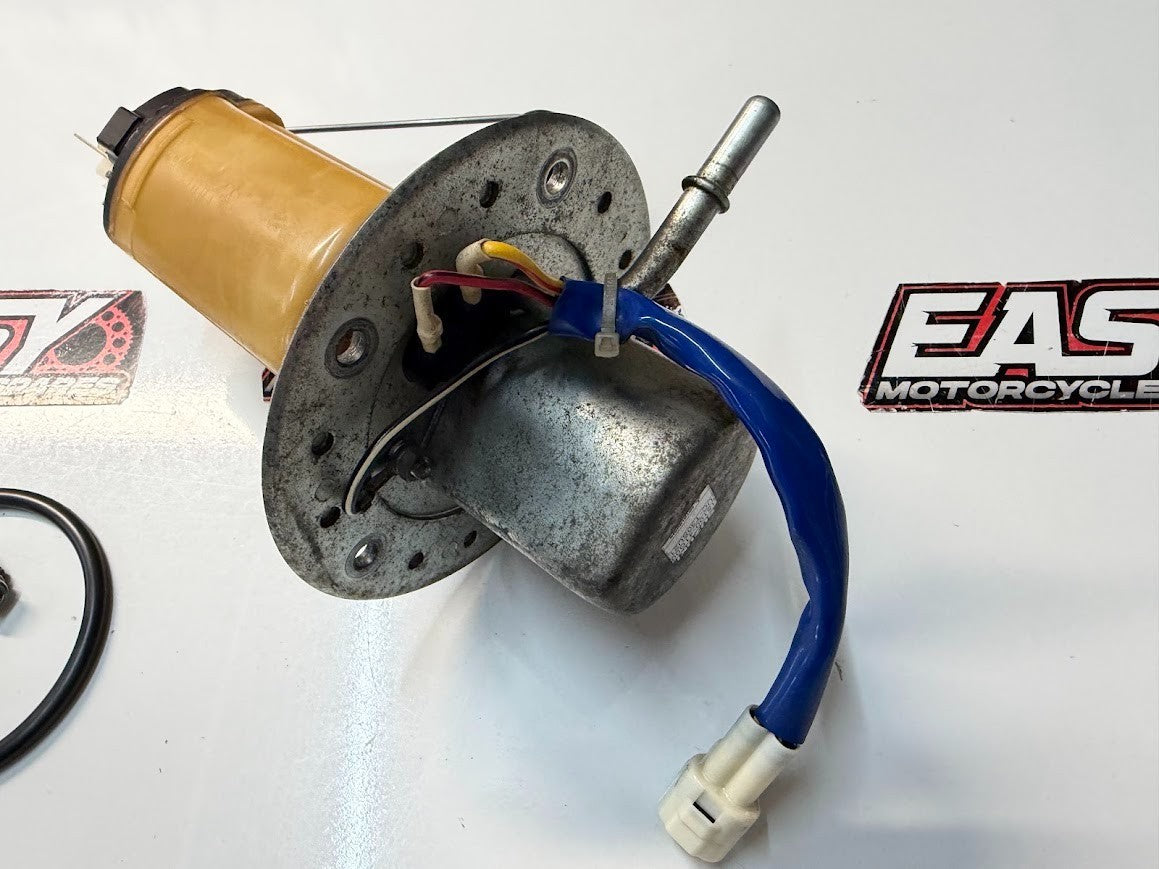 Fuel Pump Assy Suzuki GSXR 1000 2005-2006 OEM 15100-41G00