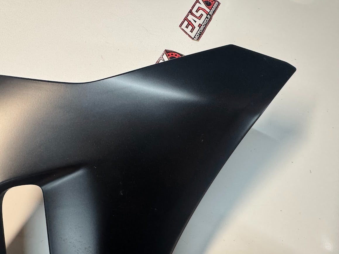 Yamaha YZF R7 2022-2025 LH Lower Panel 3 Fairing OEM Genuine BEB-2172G-00