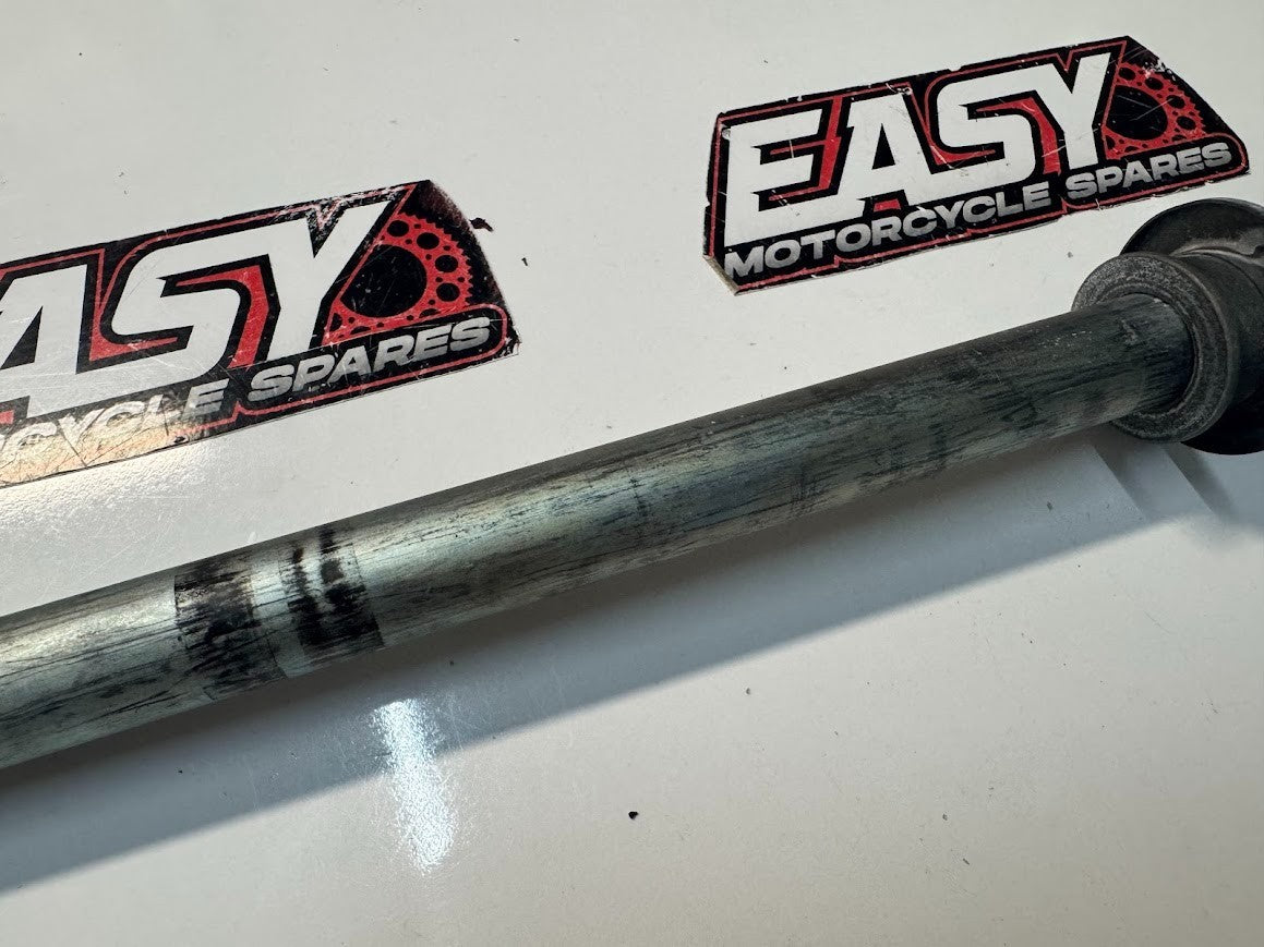 Suzuki VL 1500 Intruder 1998-2009 Rear Axle OEM Genuine 64711-10F00