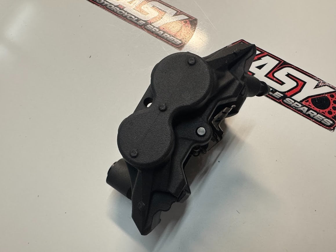 Yamaha YZF R1 2015-2019 Front Brake Calipers OEM Genuine 2CR-2580U-00