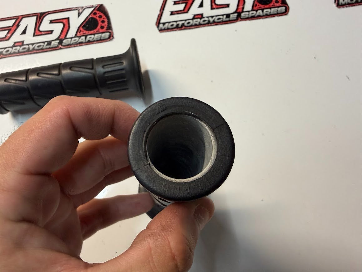 Throttle Tube & Grips Kawasaki Ninja 300 2013-2017 OEM 46019-0060