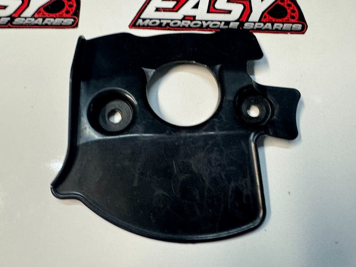 Lower Bracket Cover Triple Tree Suzuki GSXR 1000 07-16 2007 94458-21H00