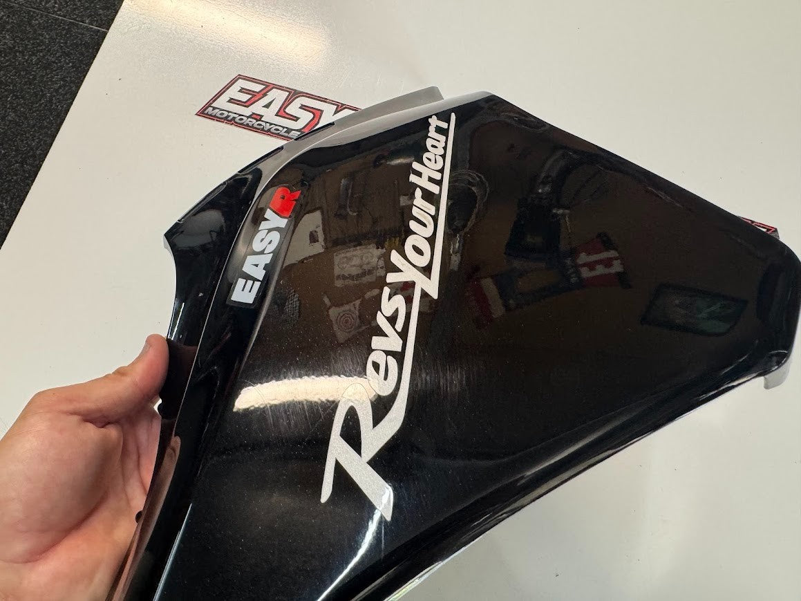 Yamaha YZF R1 LH Cover 1 Fairing 2020 OEM Genuine B3L-2842M-00