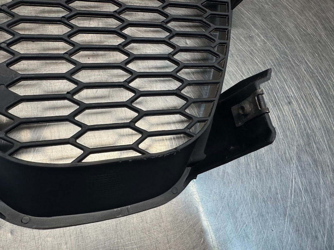 Suzuki GSXR 1000 2005-2006 Front Grill Cowl Guard ZXMT