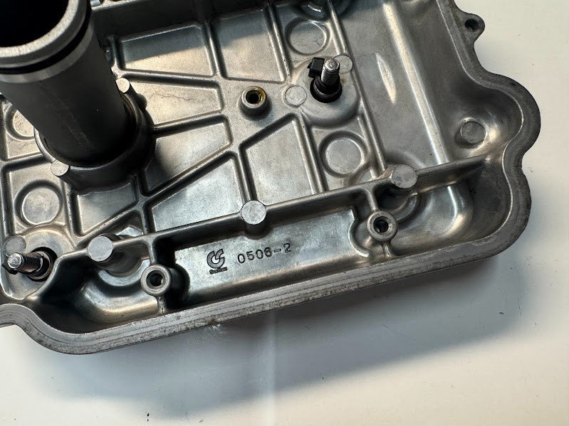 Cylinder Head Cover Kawasaki Vulcan VN900 Classic 2006-2010 OEM 14091-0506