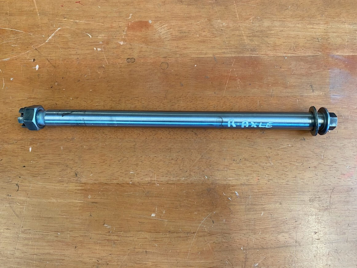 Rear Axle Kawasaki Vulcan 1600 Classic 03-08 2006 41068-0045