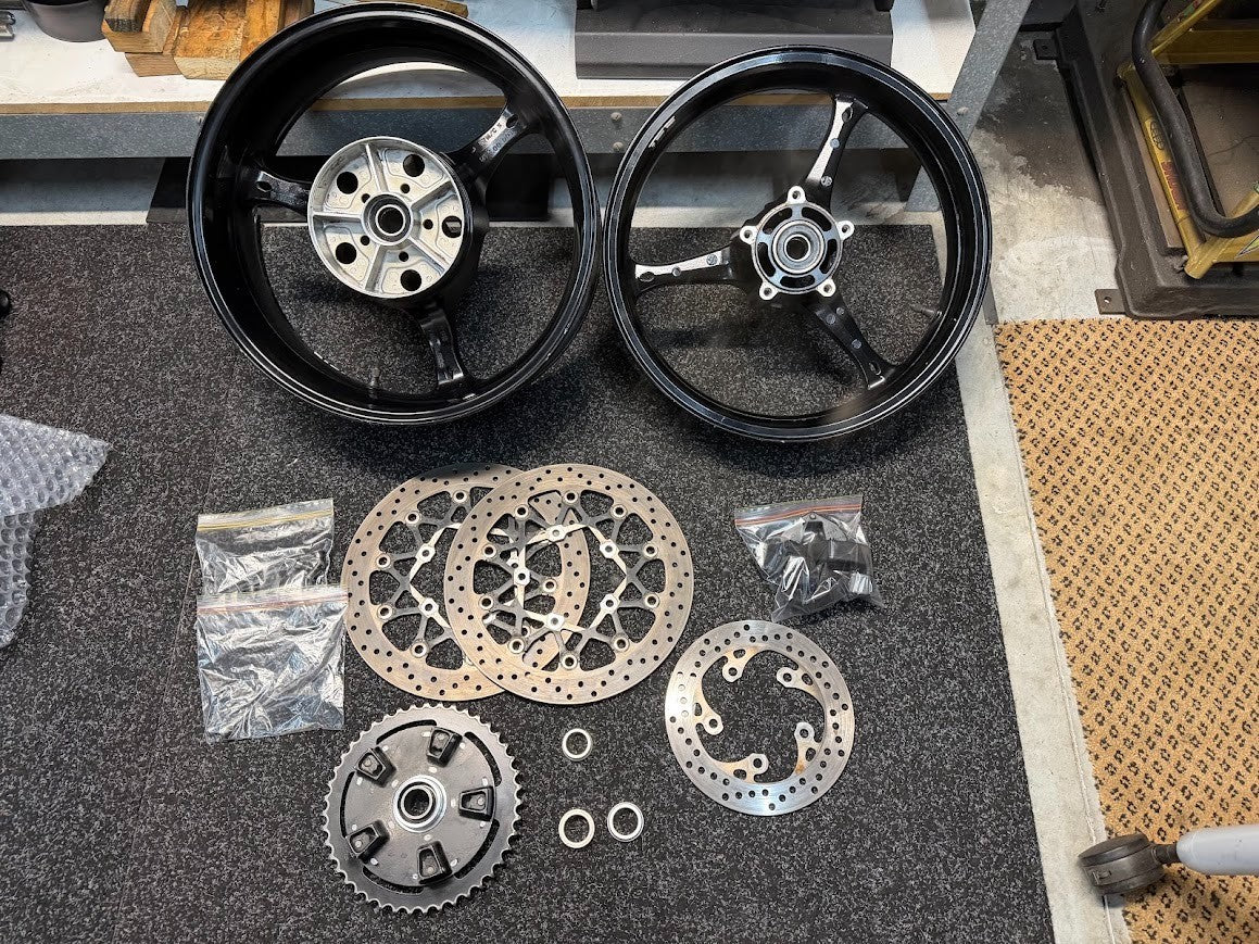 Complete Wheel Package Suzuki GSXR 1000 2007-2008 OEM 54111-41G10-019