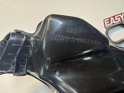 Suzuki GSXR 1000 2007-2008 Air Intake Duct Pair OEM Genuine 94420-21H00