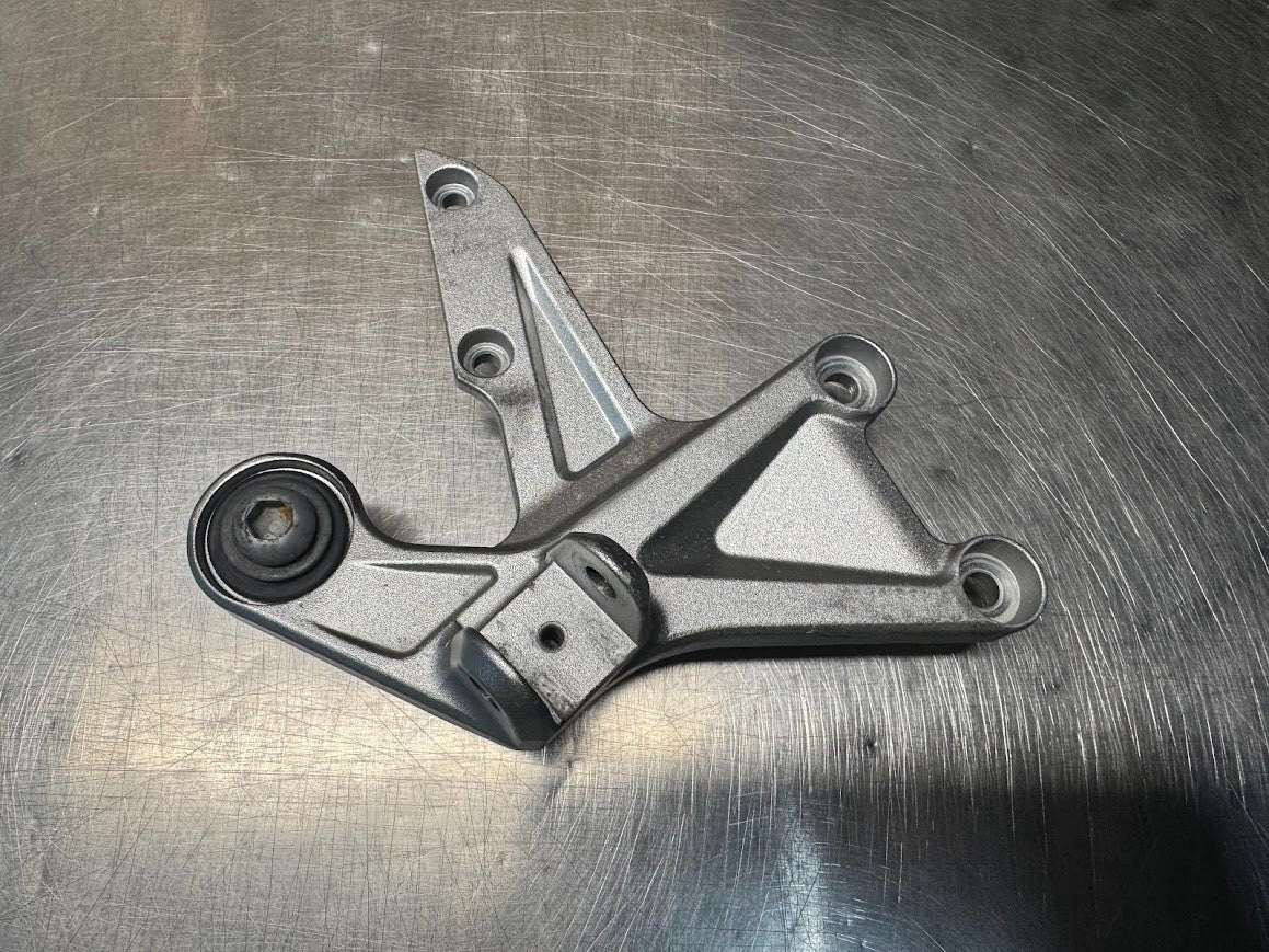 Honda CBR 1000 RR 2010-2013 RH Riders Foot Peg Bracket OEM Genuine 50600-MFL-000