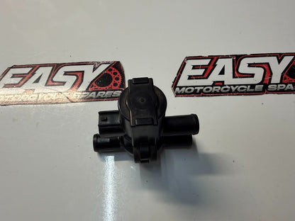 Air Valve Solenoid Kawasaki Vulcan VN900 Classic 2006-2019 OEM 16126-0746