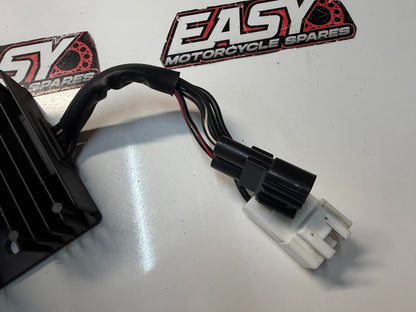 Regulator Rectifier Suzuki Boulevard C109R VLR 1800 T 2008-2012 OEM 32800-10G20