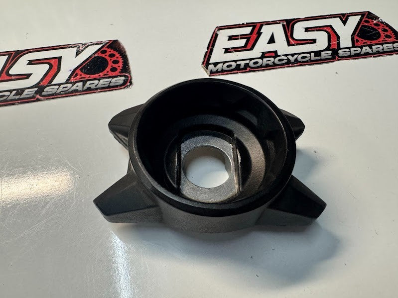 Yamaha YZF R7 2022-2025 RH Axle Cover OEM Genuine 1WS-2538N-10