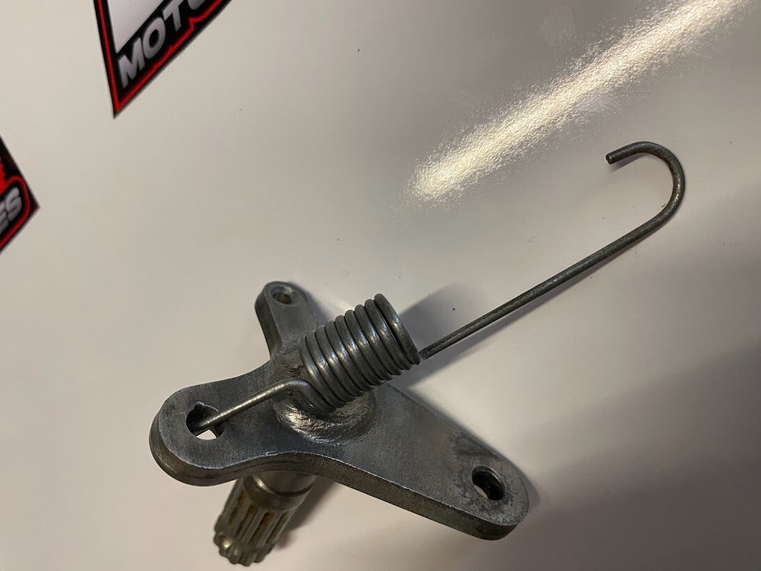 Brake Pedal Mount Spline Suzuki GSX 750F 2004