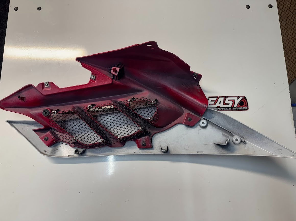 Yamaha YZF R15 2015 LH Main Fairing OEM Genuine 1CK-F1711-00