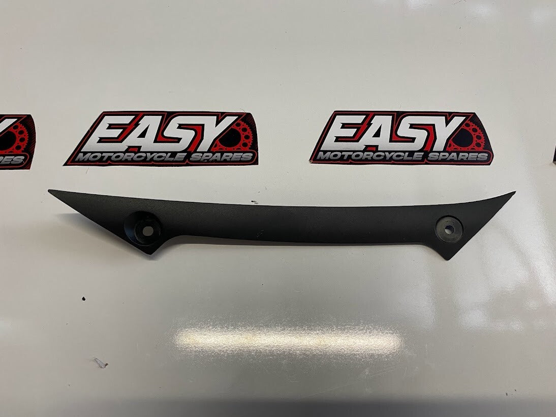 Yamaha YZF R1 2015-2019 Inner 2 Panel OEM Genuine 2CR-2836L-00