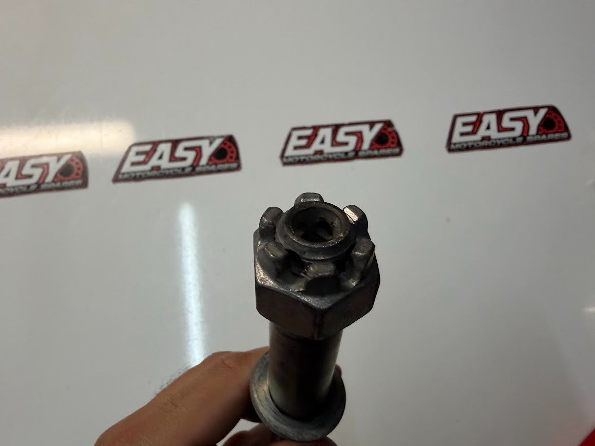 Rear Wheel Axle Kawasaki Vulcan VN900 Classic 2006-2022 OEM 41068-0598