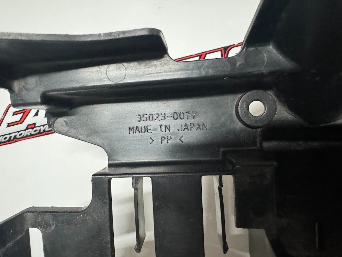 Battery Box Kawasaki ER-6F 06-11 2007 35023-0077