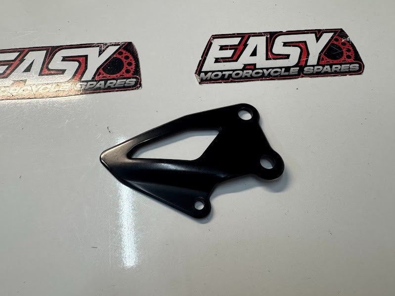 Yamaha YZF R1 2015-2025 RH Foot Rest Heel Guard OEM Genuine 2CR-27443-00