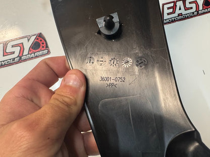 Kawasaki Ninja 500 2024-2025 RH Knee Grip Side Cover OEM Genuine 36001-0752