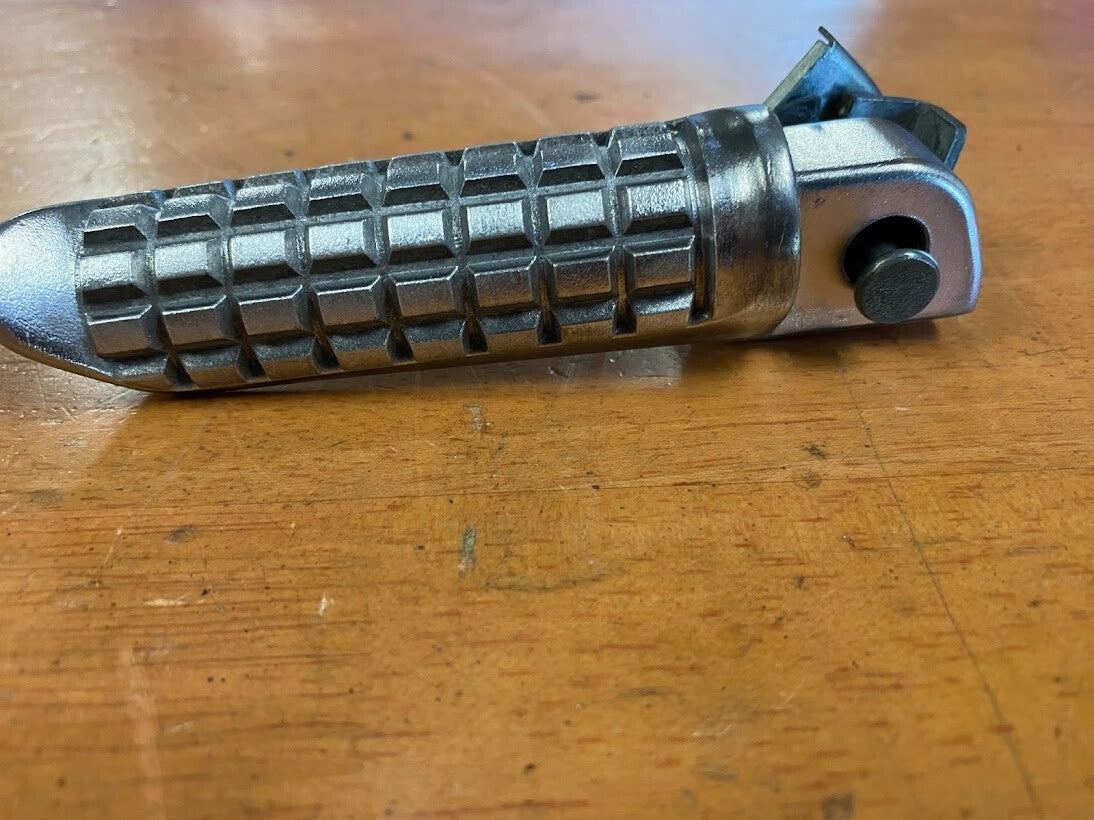 RH Pillion Peg Kawasaki ZX-10 1988 34028-1489