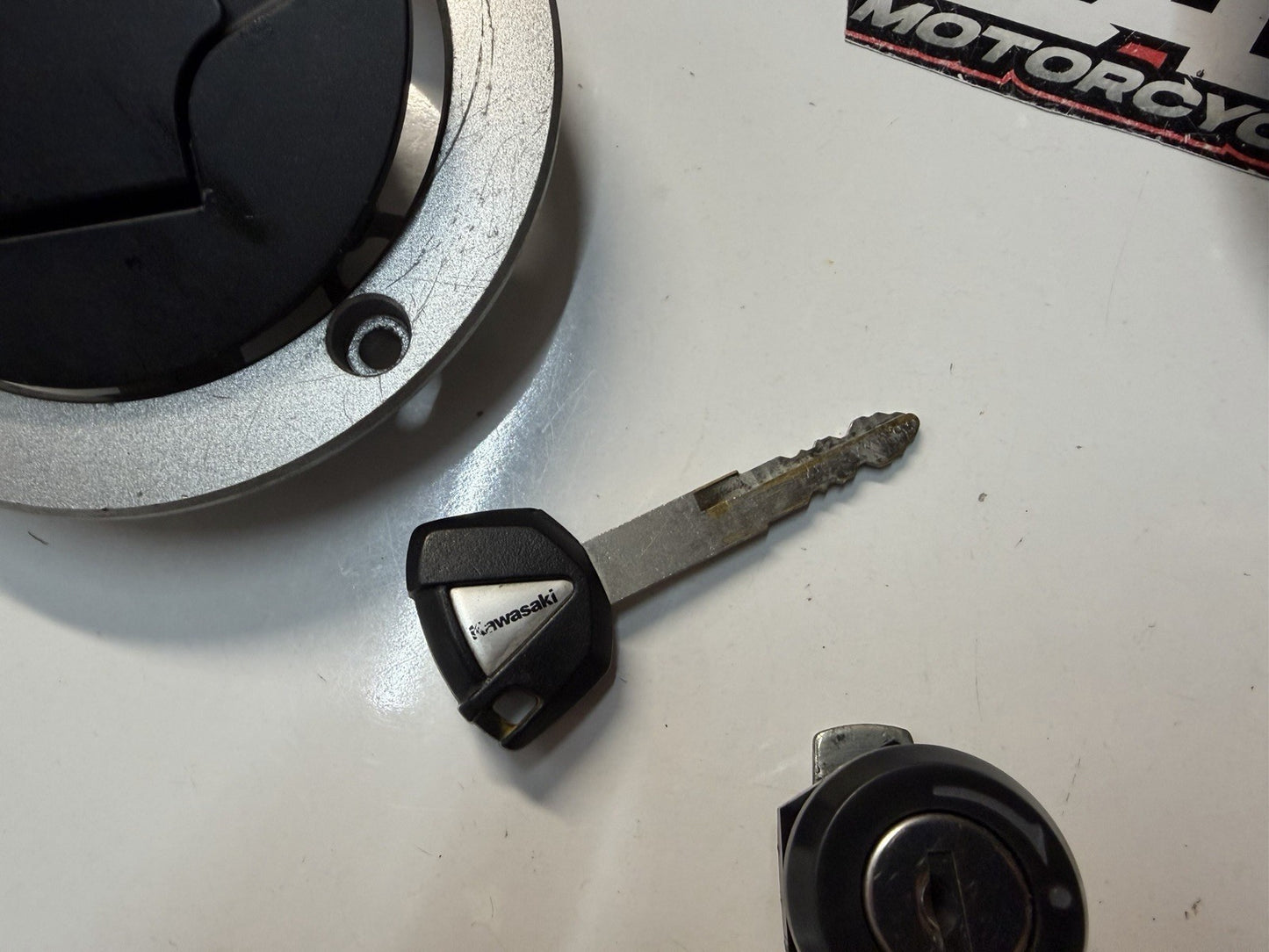 Ignition Key Lockset Kawasaki Vulcan S 650 2015-2026 OEM 27048-5053