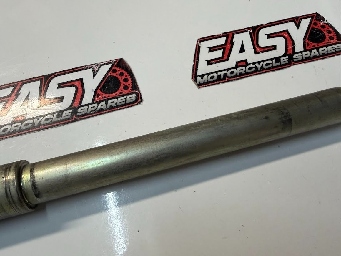Front Wheel Axle Suzuki Boulevard C109R VLR 1800 T 2008-2014 OEM 54711-22H00