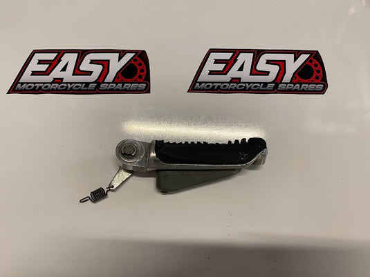 LH Riders Peg Suzuki GSX 750F 98-06 2004 43520-20C00