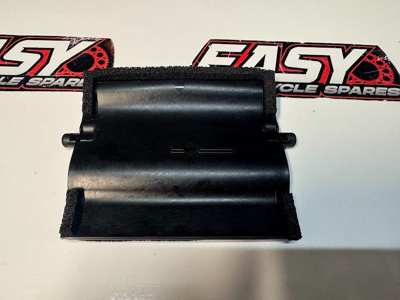 Yamaha YZF R1 2015-2019 Interior Ram Intake Flap 3 OEM Genuine 2CR-28336-00