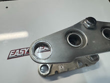 Suzuki VL 1500 Intruder 2001-2004 Triple Tree Set OEM Genuine 51410-10F30