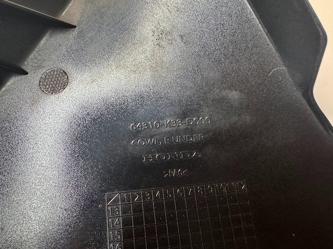 Honda CBR 300R 2014-2016 Rh Lower Fairing Cowl OEM Genuine 64310-K33-D00ZC