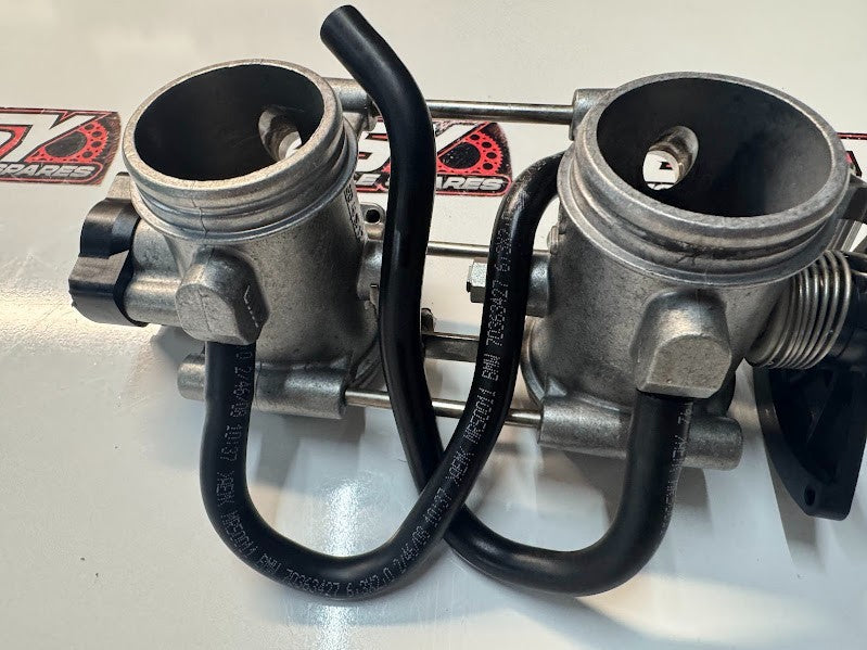 BMW F800 ST 2009 Throttle Bodies TPS OEM Genuine 13547678271