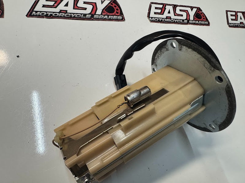 Kawasaki Vulcan VN900 Classic 2006-2022 Fuel Pump OEM 49040-0022