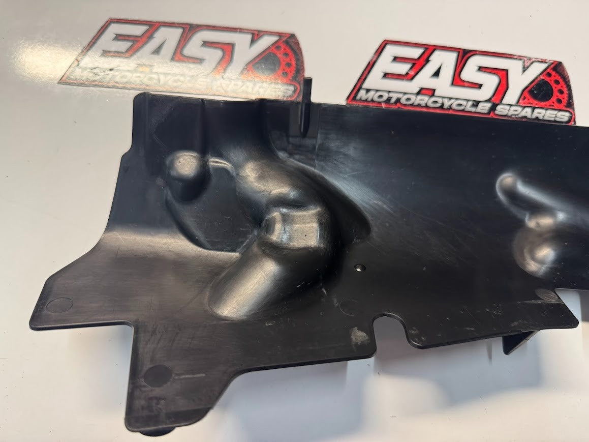Radiator Heat Shield Suzuki GSXR 1000 07-08 2008 17771-21H00