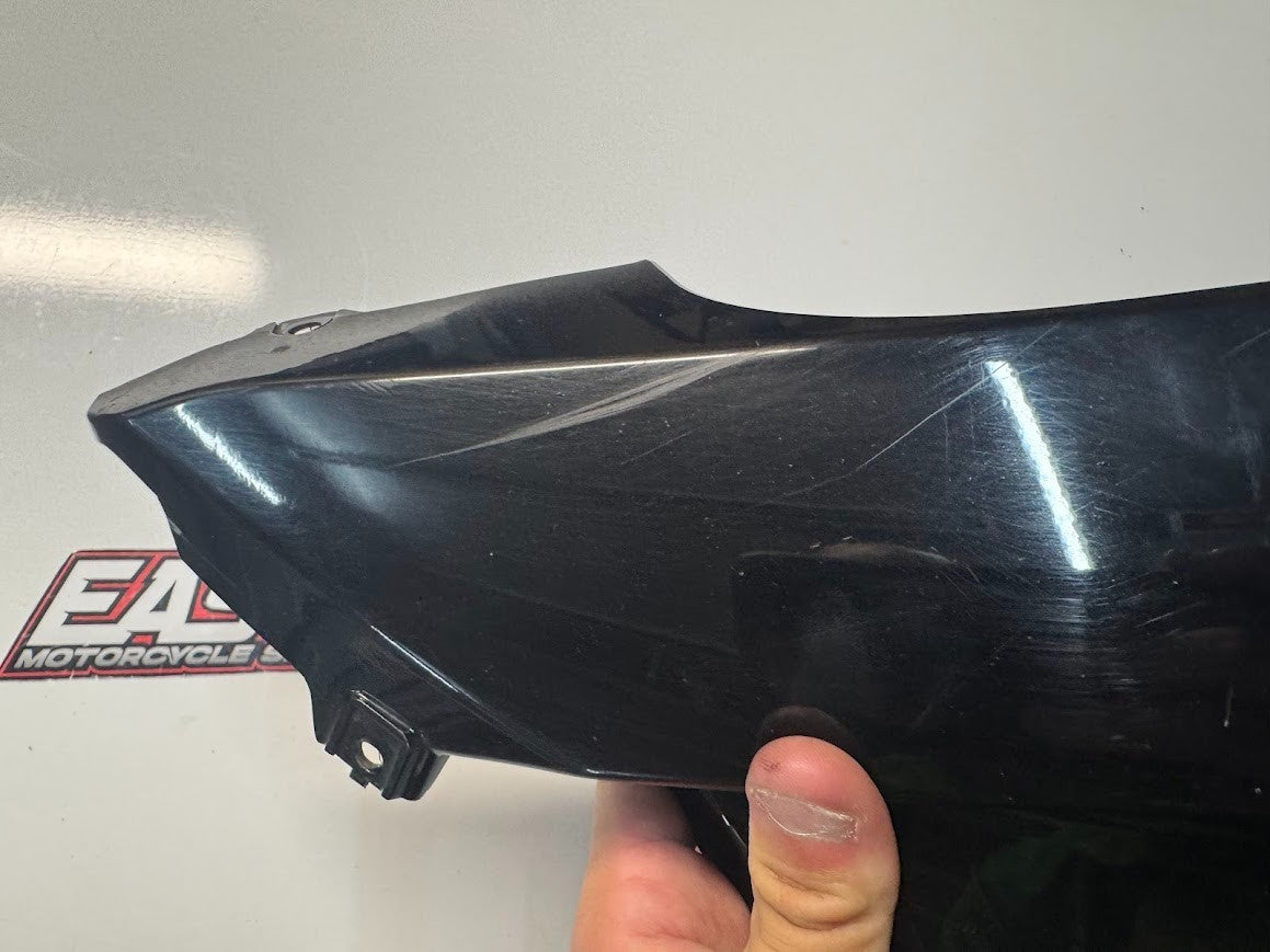 Honda CBR 300R 2014-2016 Rh Lower Fairing Cowl OEM Genuine 64310-K33-D00ZC