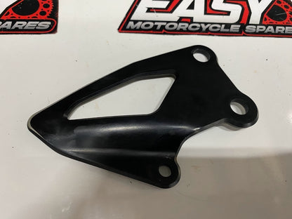 Yamaha YZF R1 2015-2025 RH Foot Rest Heel Guard OEM Genuine 2CR-27443-00