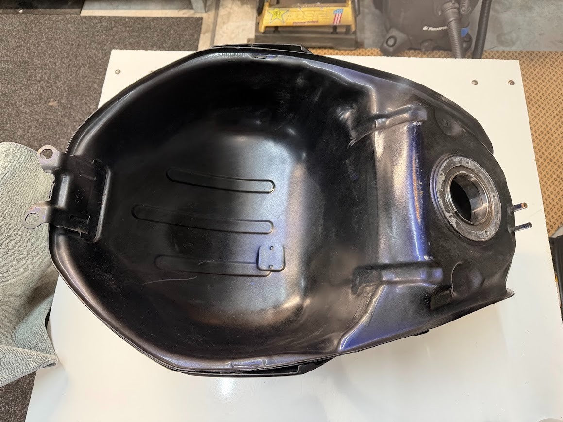 Fuel Tank Suzuki GSXR 1000 2005-2006 OEM 44100-41G00-YBA