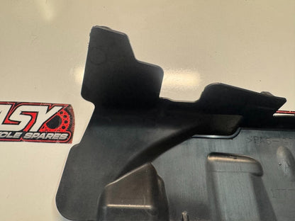 Suzuki GSXR 1000 2009-2016 Radiator Heat Shield OEM Genuine 17771-47H00